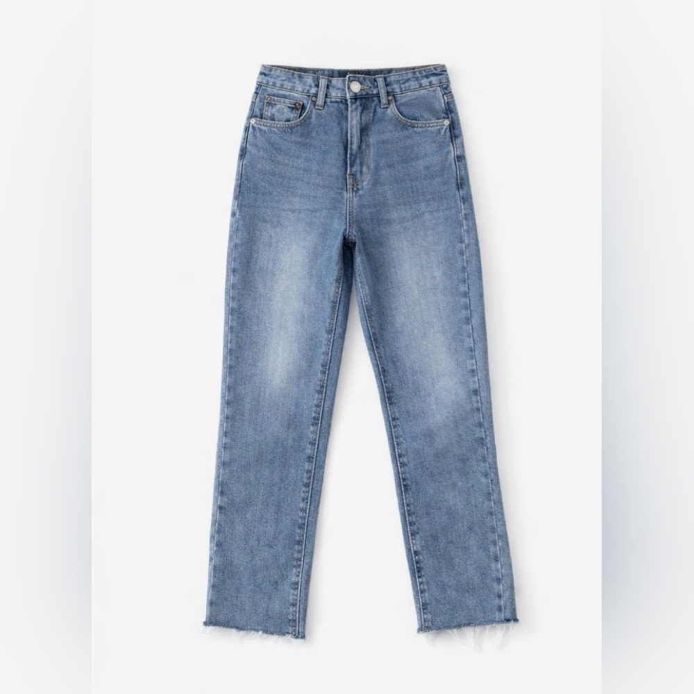 Princess Polly Straight-Leg Jeans Size 4 | Raw Hem | Like New